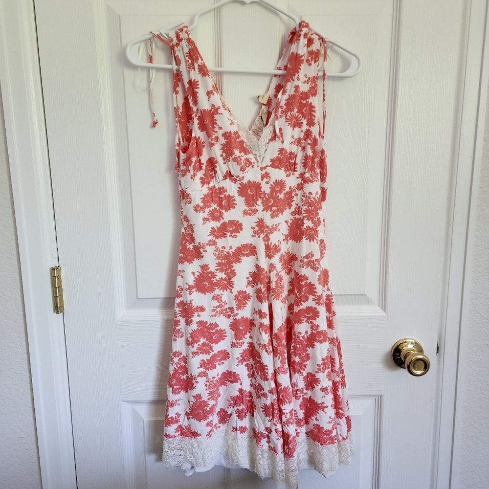 Vintage Guess Floral Sleeveless Dress with Lace Trim